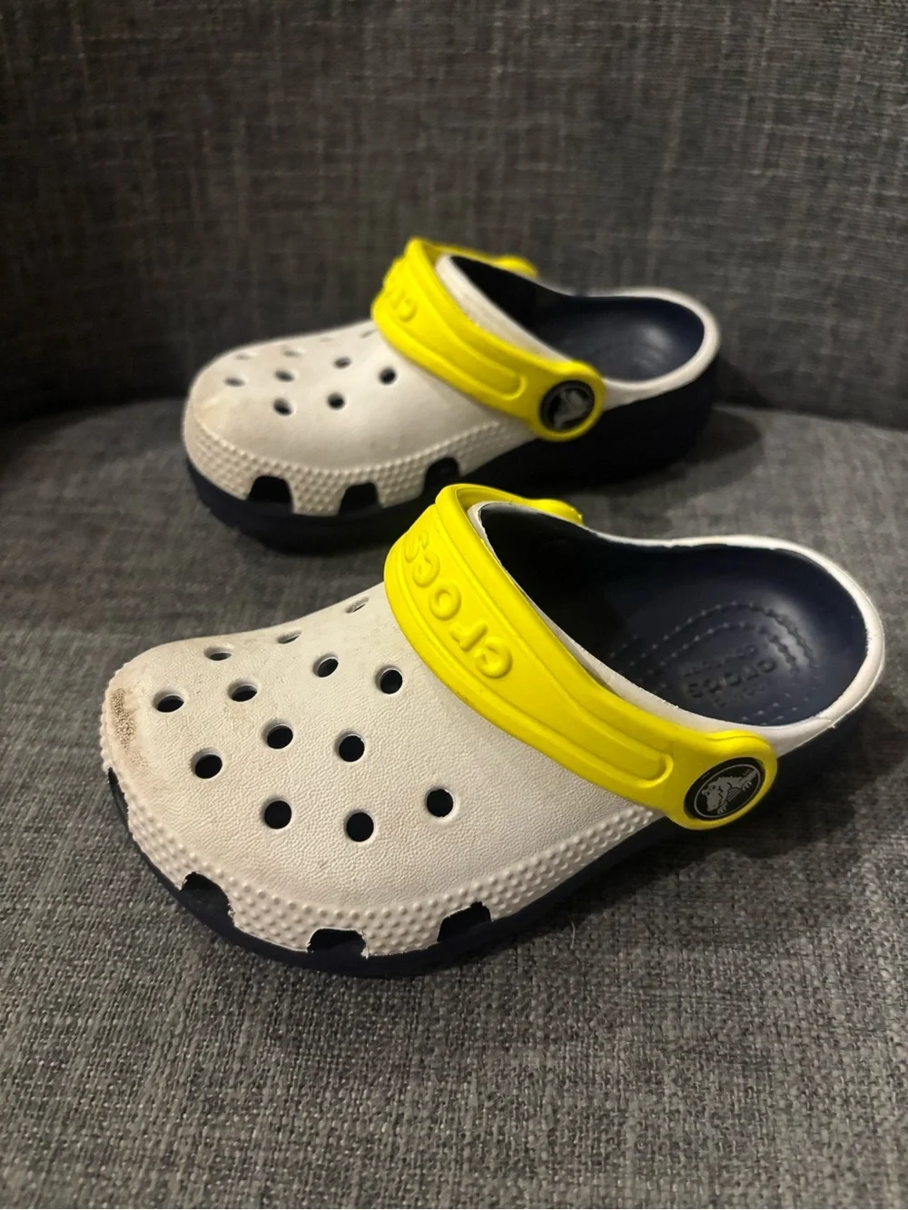 Crocs Toddler Size 6 Shoes White Navy Yellow